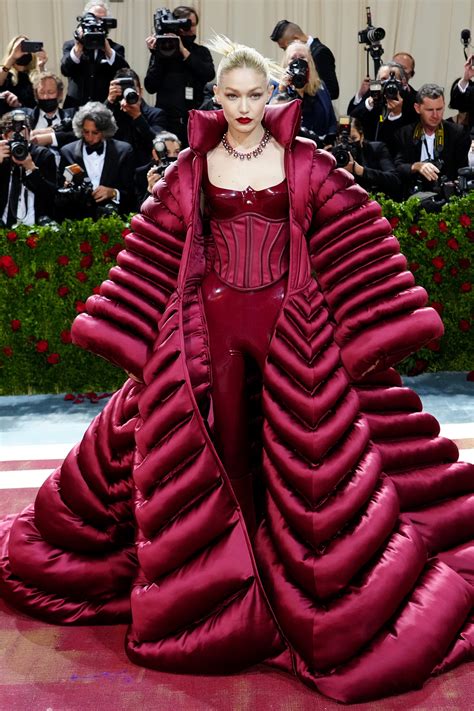 gigi hadid in versace|met gala 2022 gigi hadid.